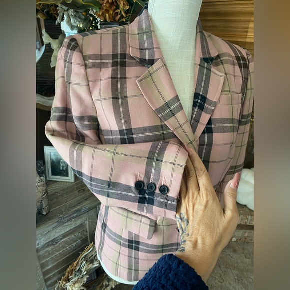 Gorgeous Pink & Khaki Plaid Blazer - Picture 9 of 11